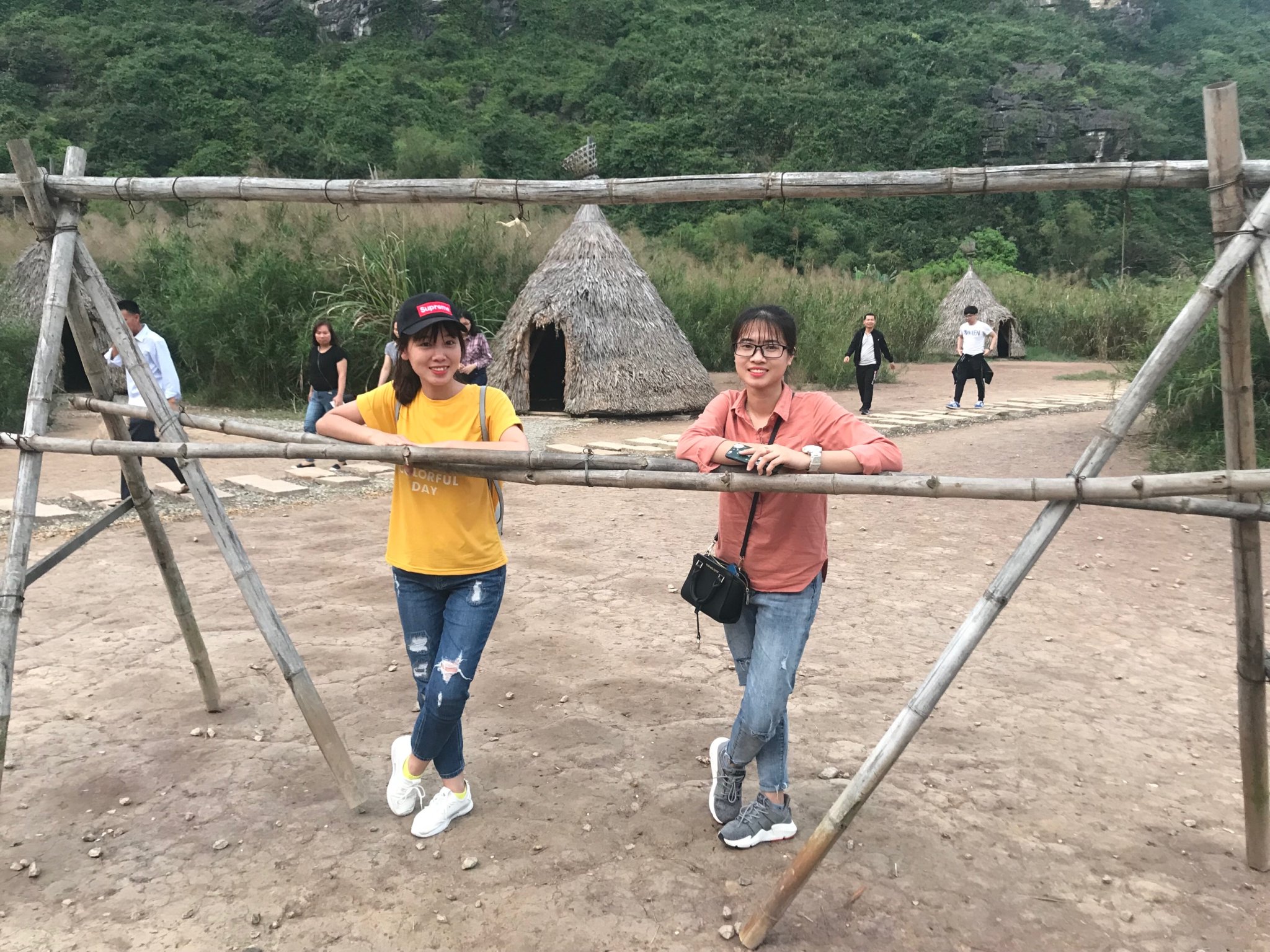 Tham quan phim trường Kinh Kong và đảo Đầu Lâu tại Tràng An